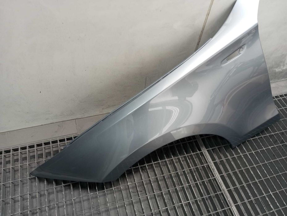 Aripa Fata Stanga BMW E81 E87 An 2003-2010 (896 (Albastru))