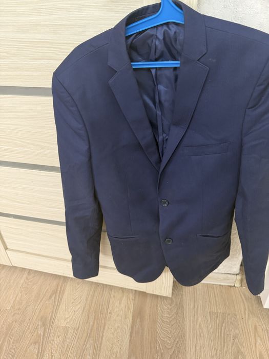 Продам мужской костюм