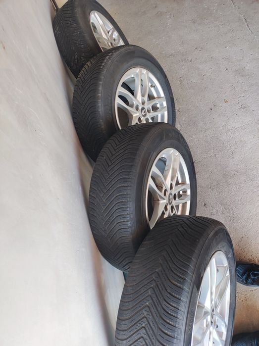 Гуми Ханкок  225/65 R17 всезезпнни
