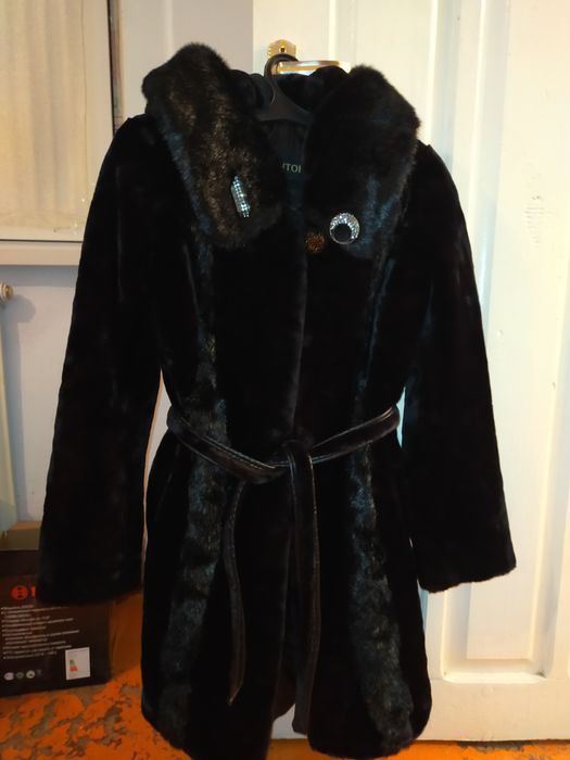 продаётся женская шуба