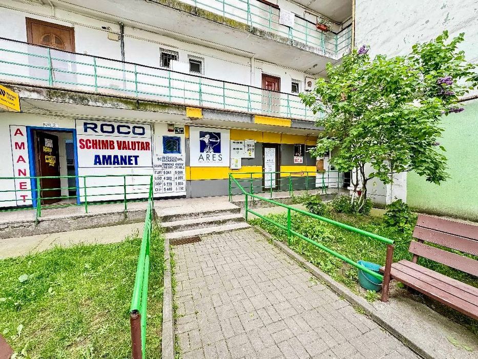 Ofer spre închiriere spațiu comercial 30 mp