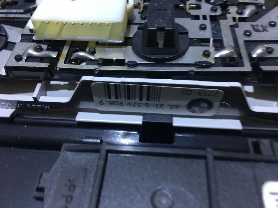 Plafoniera Lumini cu Trapa BMW X5 E53 2000 - 2006 COD : 8258042 / 8379908 / 8379941