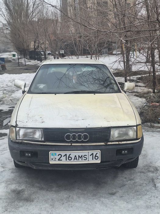 Продам машину ауди 80 б4