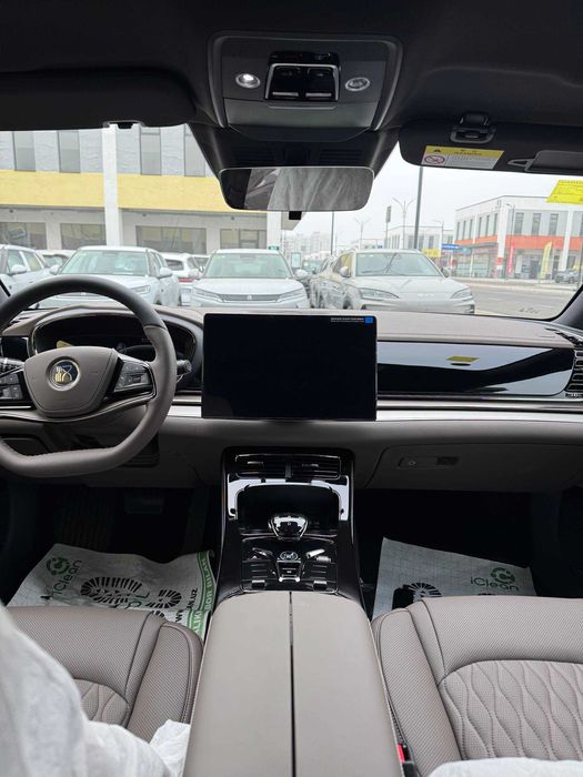 BYD Han EV 605 km — Премиальный электроседан