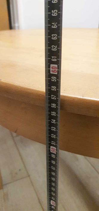 Masuta rotunda , foarte stabila,  lemn masiv, import Germania