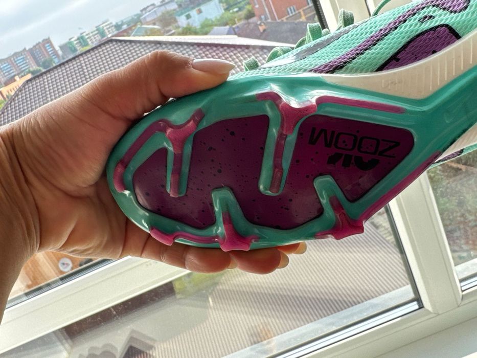 Продам бутсы Айр зум