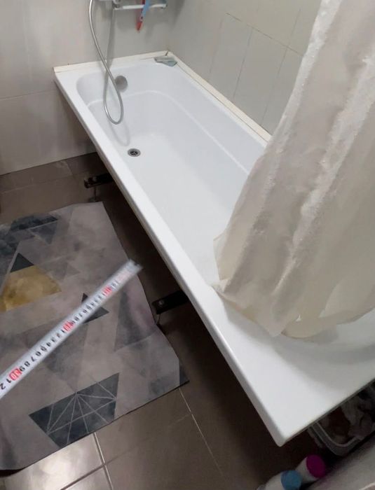 Ванна дешево белая