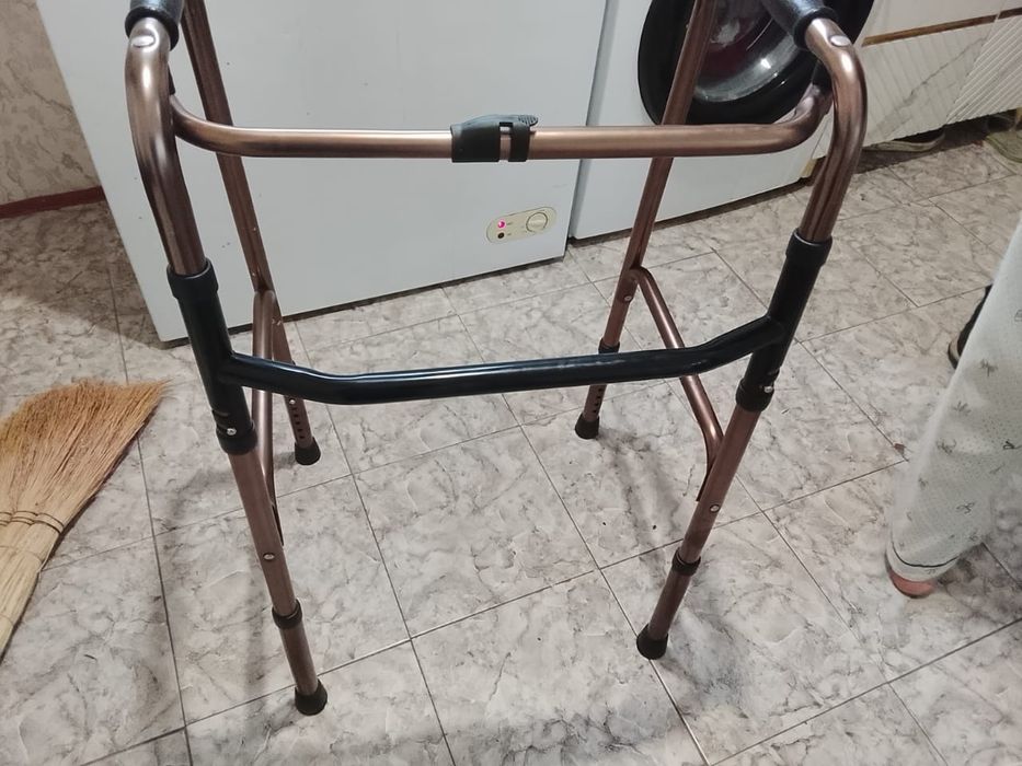 Ходунки для взрослых