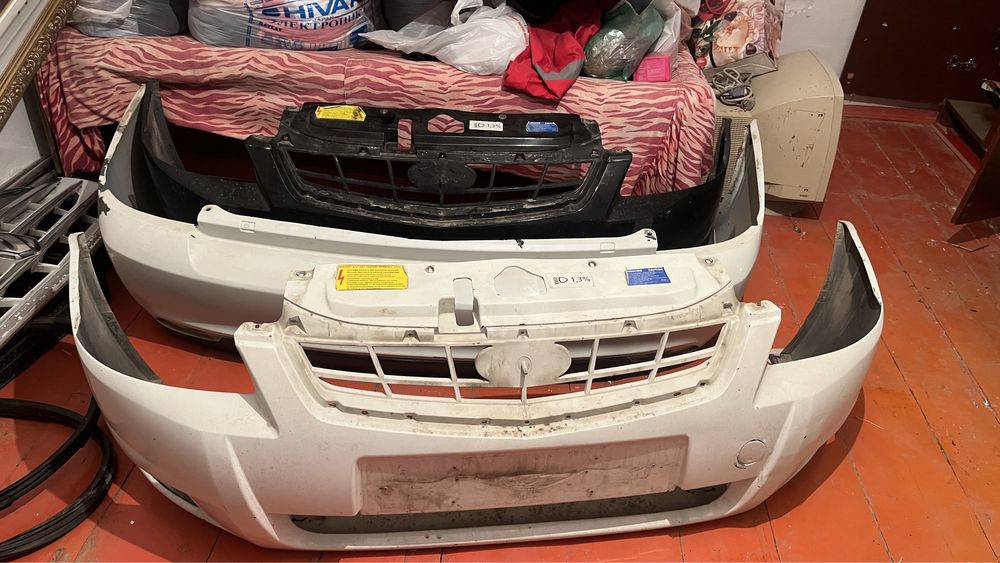 Бампер приора и фарсунка 2114-15