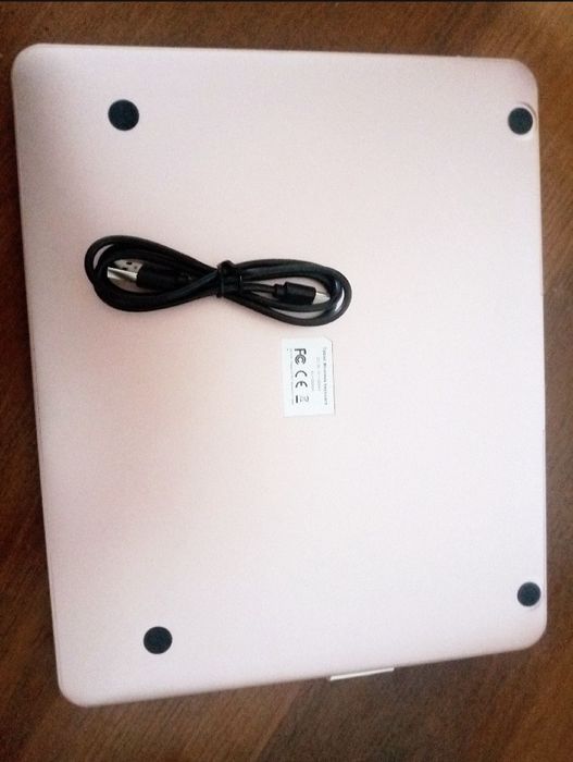 iPad pro uchun klaviatira qobiq  33.02 cm-(m4, 2024)