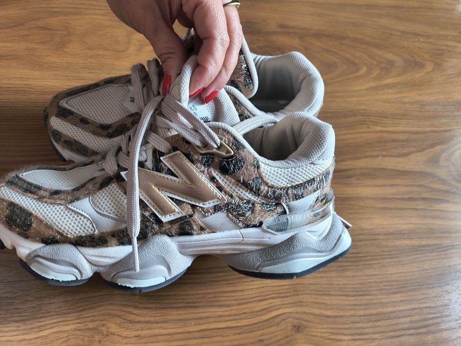 Маратонки new balance
