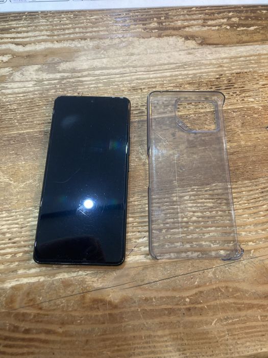 Asus Рокфон 8 состояния идеал