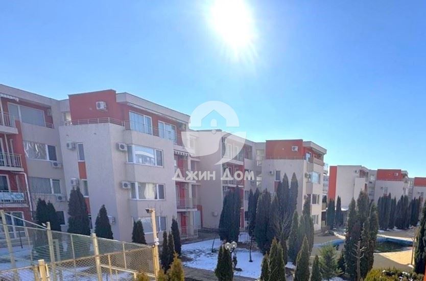 Продава се Двустаен апартамент в к.к. Слънчев бряг - 60 кв.м за 1084 €/кв.м - Снимка #8