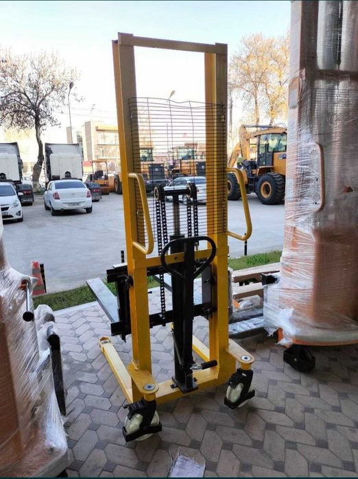 Гидравлический ручной штабелер , рохля транспеллет (ручная кара) 2т 16