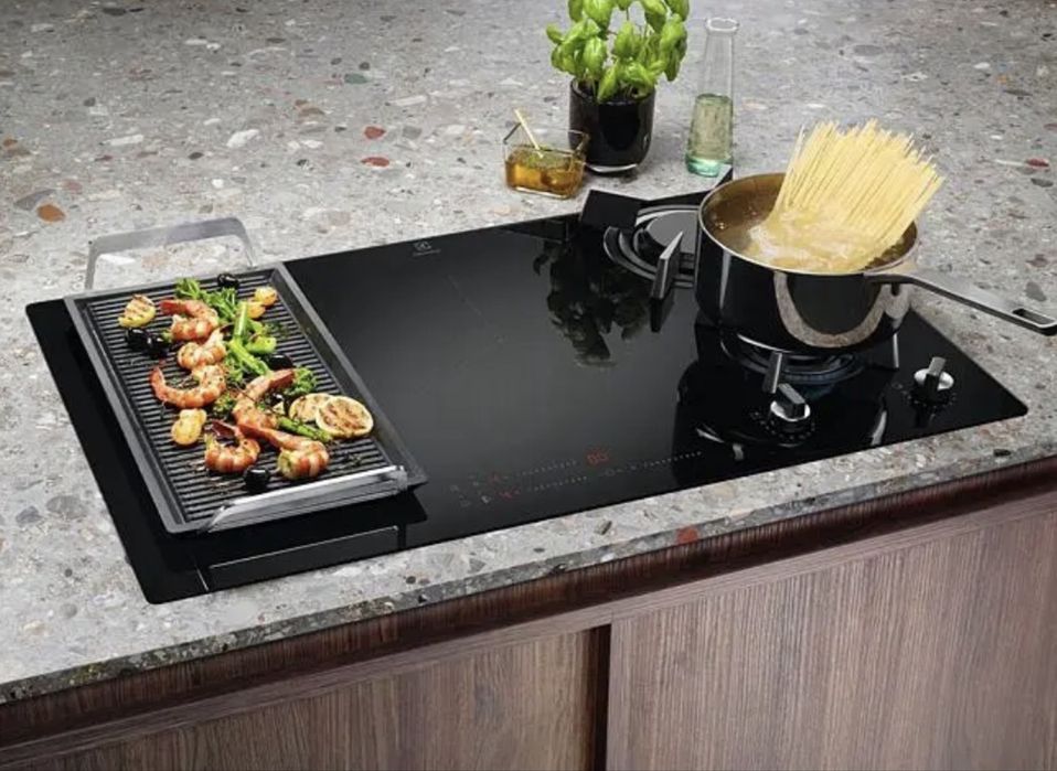Plita mixta inductie/gaz Electrolux KDI951723K 90cm negru