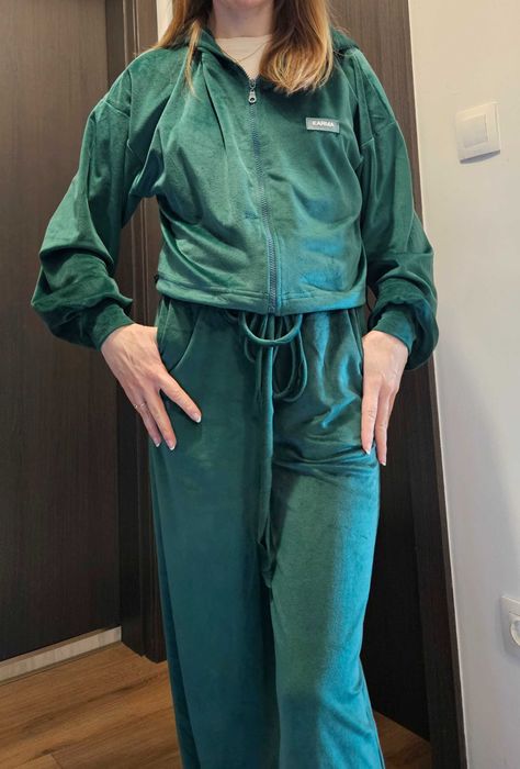 KARMA ориигинален сет в изумрудено зелено