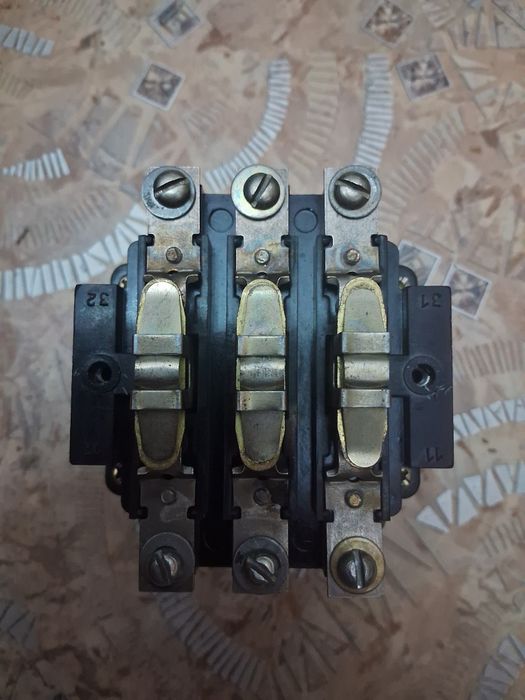 Пускатель ПМЕ-211