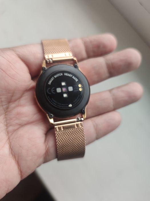 Продам женские смарт часы