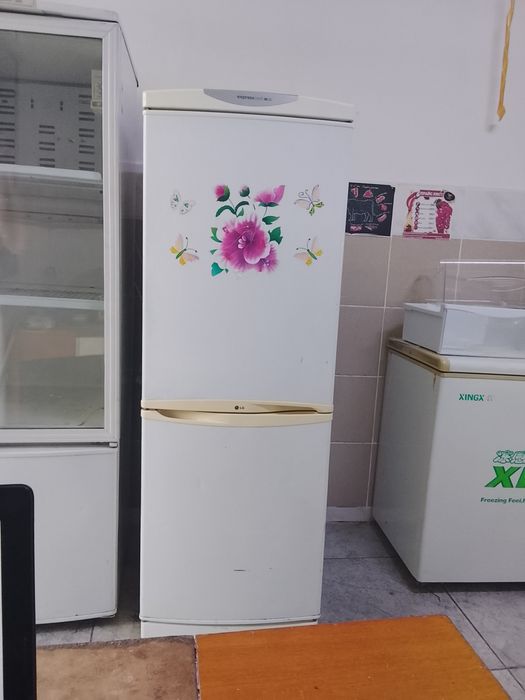 Продам холодильник