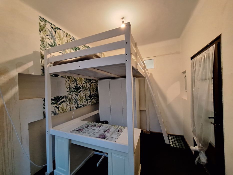 Дава се под наем  в София, Център - 14 кв.м за 204 € - Снимка #1