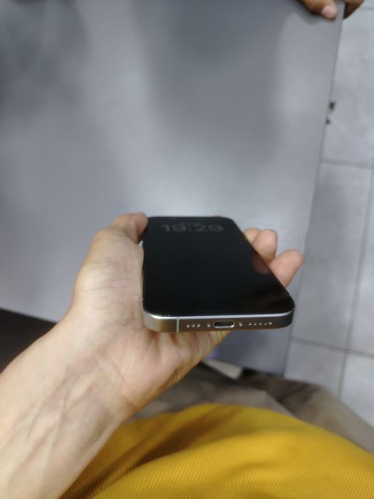 IPhone 15 pro 128 sotiladi