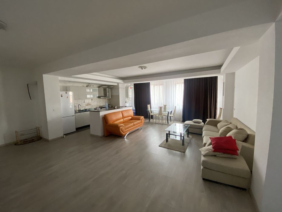 Apart 4 camere Raul Doamnei