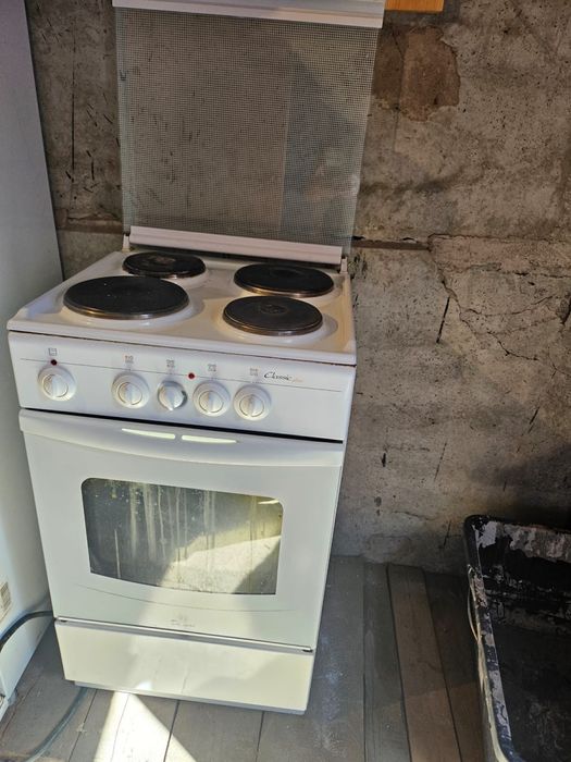 Продам электрическая плита Classik