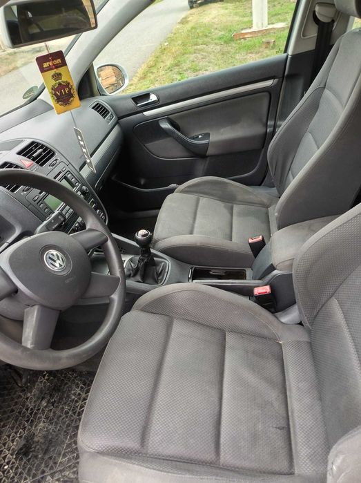 Volkswagen Golf 2005 diesel, 1.401 € — imagine 5