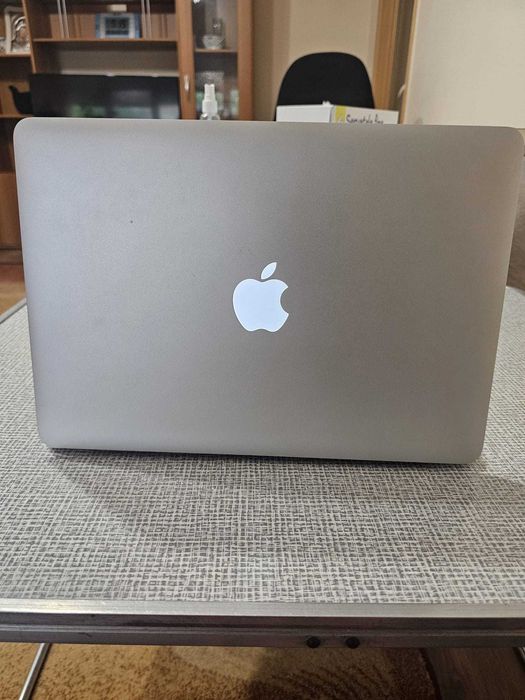 MacBook Air - conditie excelenta