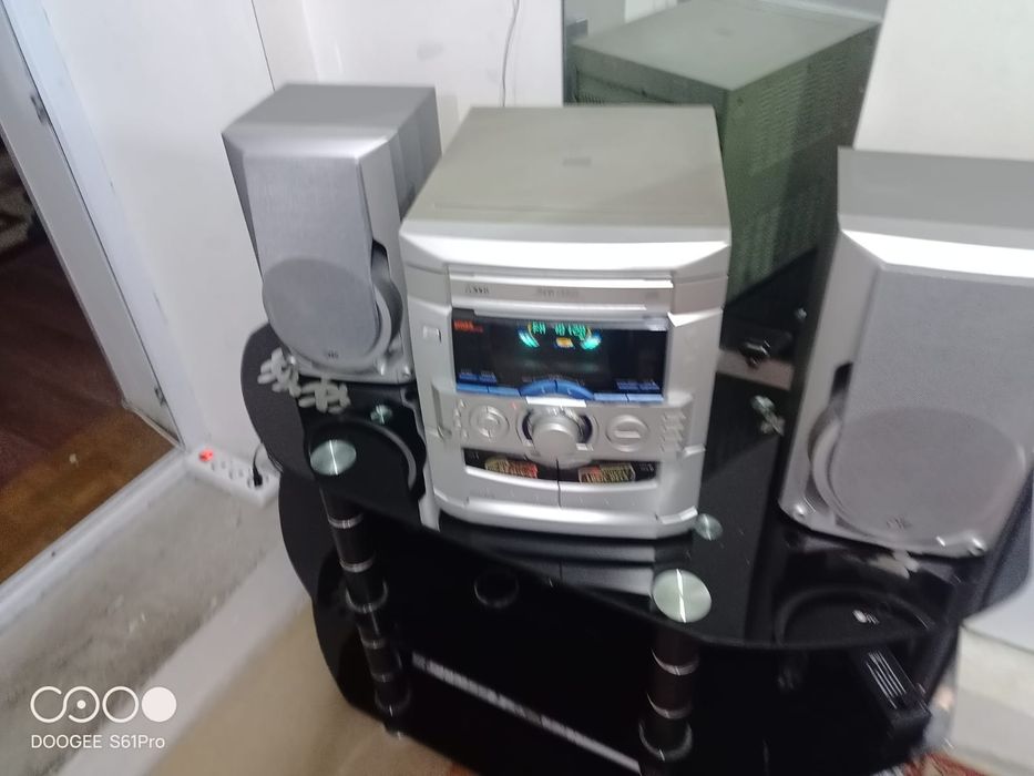 музыкальный центр LG