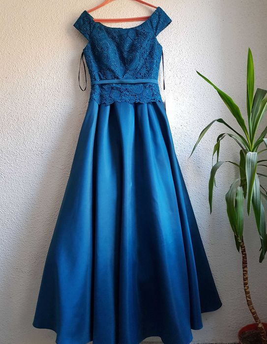 Дамска рокля LUXUAR - размер М - НОВА