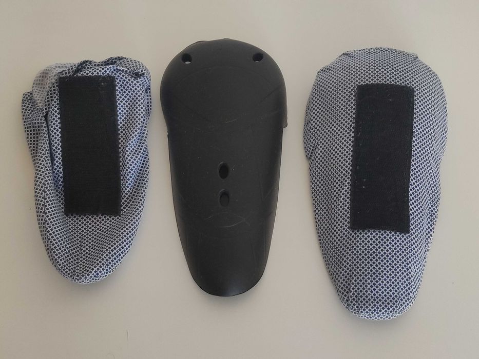 Protectii genunchi / insertii blugi cu scai SAS CE2