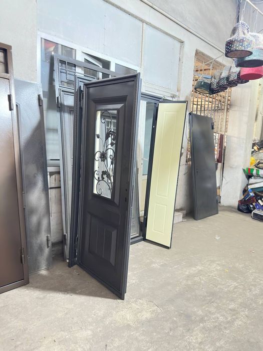 Темир ешик,Железная дверь