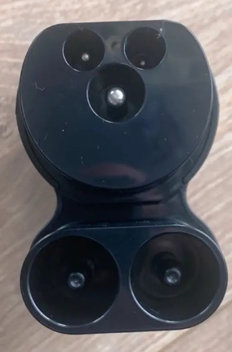 Adaptor Tesla CCS2, part number 1507231-00-A. Model S, Model X