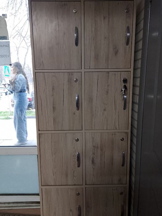 Продается шкаф с ячейками