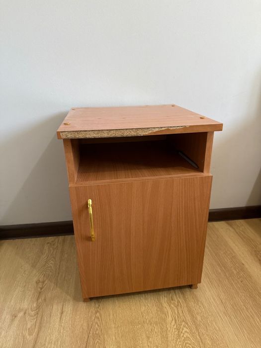 Кровать для спальный комноты