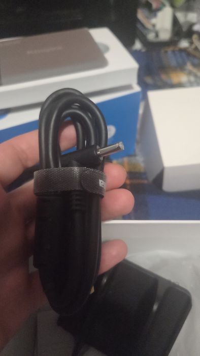 Incarcator portabil 330w pt laptop gaming