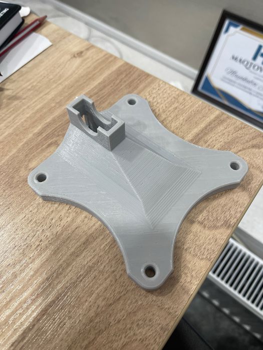 Переходник адаптер Vesa с кронштейна на монитор