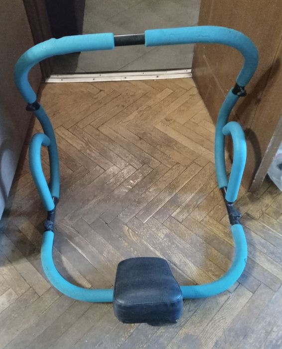 Фитнес лост за врата и уред за коремни преси