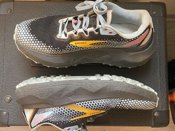 Brooks Caldera 40