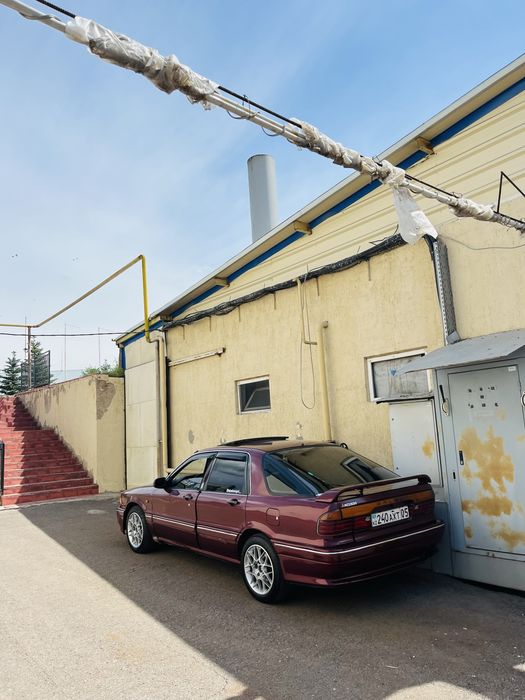 Митсубиси галант