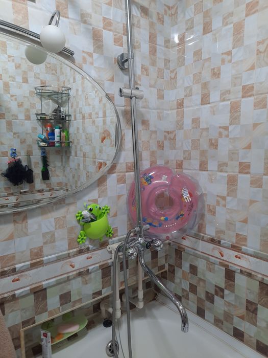 СРОЧНО ПРОДАЕТСЯ квартира в цетре города ЧИРЧИКА