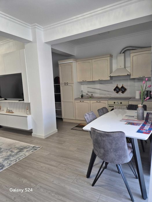 Dau in chirie apartament  nou 2 camere Nufarul mobilat