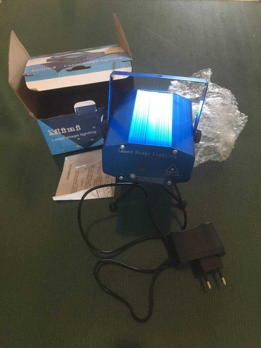 Проектор  -лазер (mini laser stage lighting)