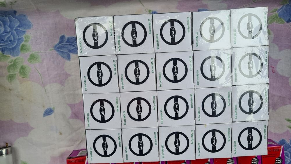 Becuri  led și spot