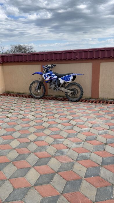 Vând cadru yamaha 125 2002 motor suzuki 1999 power valve