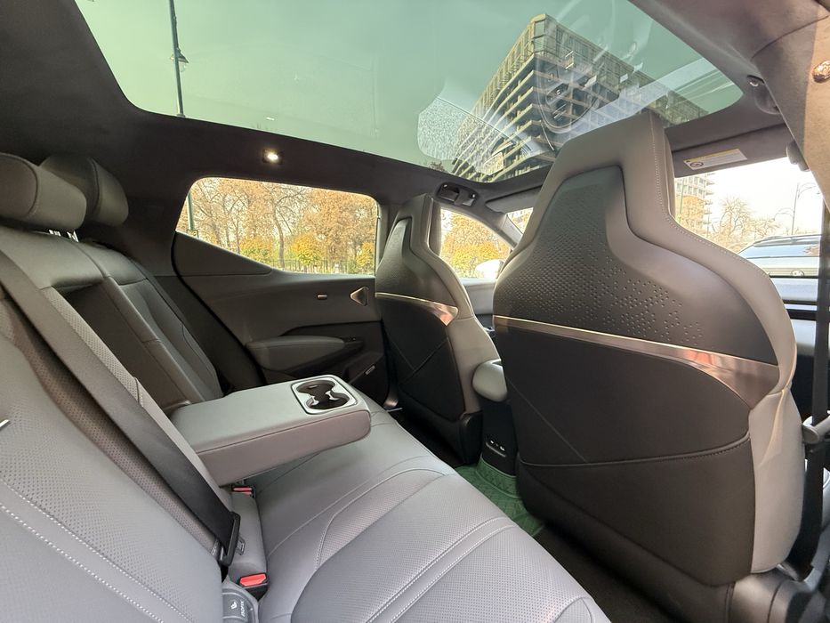 Продаю свой электро Автомобиль Zeekr x пробег 13.000