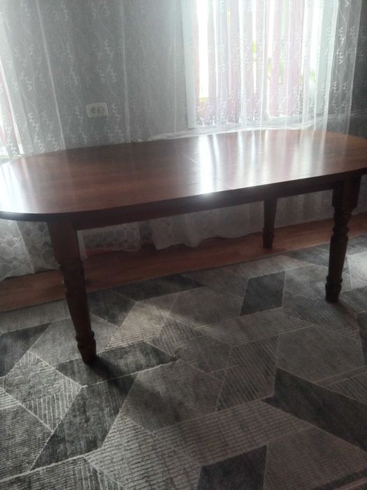 Продам обеденный стол ., срочно