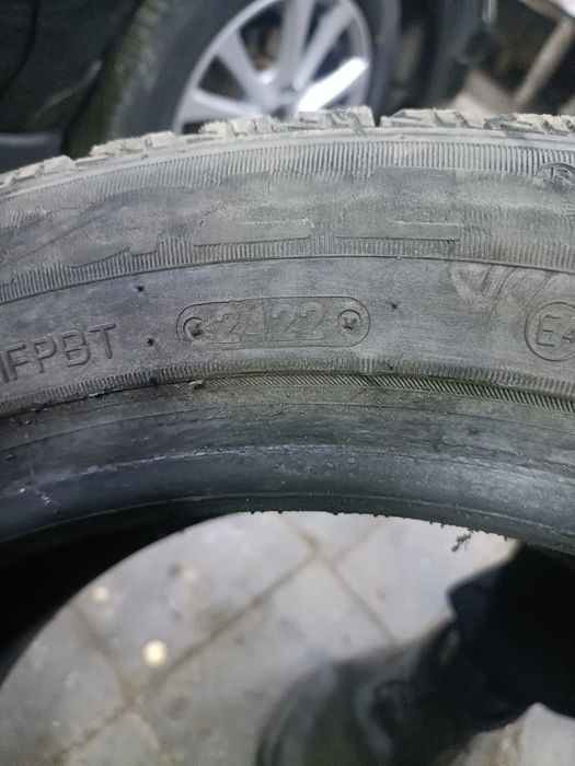 Комплект зимних шин r17 225/50