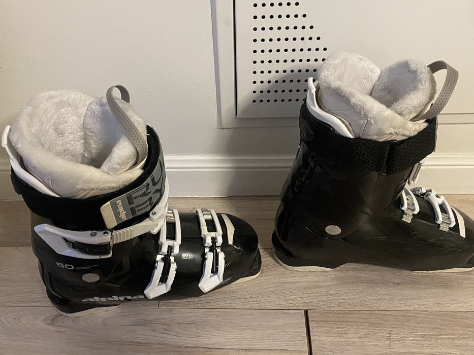 Продаю Лыжные ботинки!!